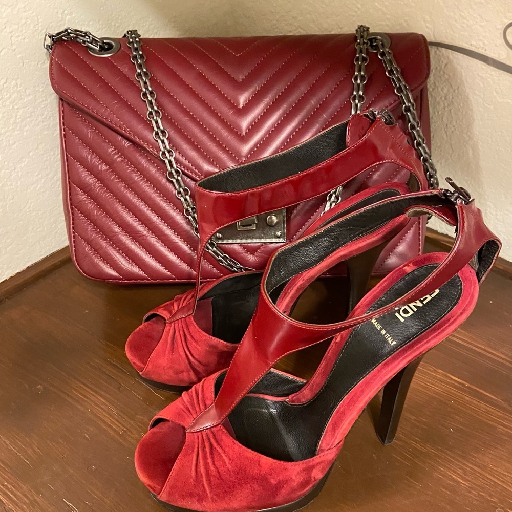 Fendi T Strap Sandals. - Picture 8 of 8